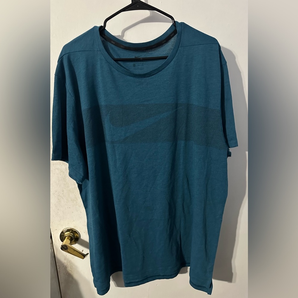 Nike Men's Teal Crew Neck Graphic Swoosh Tee